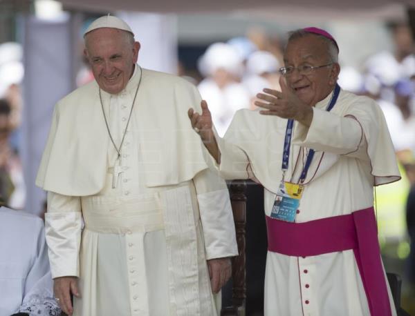  VATICANO CARDENALES – El colombiano Jiménez descarta que este consistorio sea por una renuncia del papa