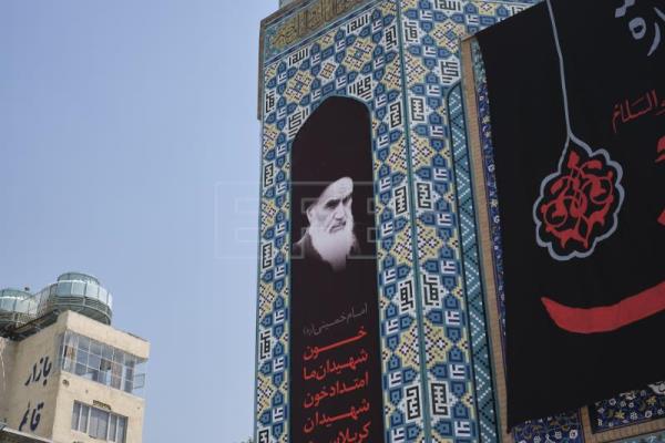  SALMAN RUSHDIE – El ataque a Rushdie, de la bendición religiosa a la indiferencia en Irán