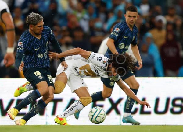 Chileno Valdés y uruguayo Rodríguez anotan en goleada de América a los Pumas