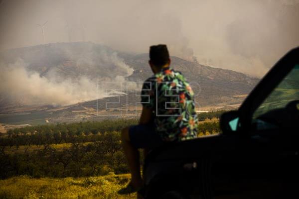  ESPAÑA INCENDIOS – Unos 1.300 evacuados y 8.000 hectáreas quemadas en el noreste de España