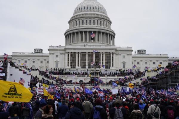  EEUU CAPITOLIO – El FBI sigue buscando a 350 sospechosos del ataque al Capitolio