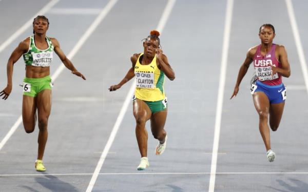 Clayton y Cole dan a Jamaica un doblete en la final femenina de 100 metros