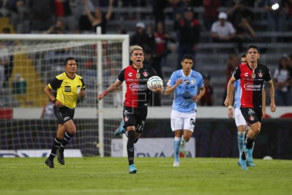 El colombiano Quiñones anota en el triunfo del campeón Atlas sobre Querétaro