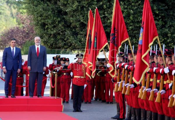 España y Albania exhiben sus diferencias sobre Kosovo y su unidad ante la UE