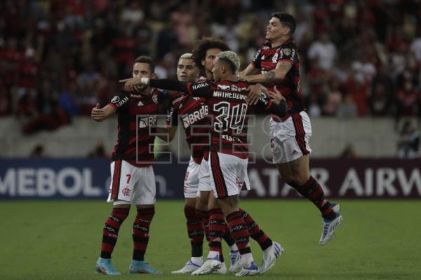 FÚTBOL BRASIL – Manita del Flamengo, golpe de autoridad del Palmeiras y lío en el Corinthians