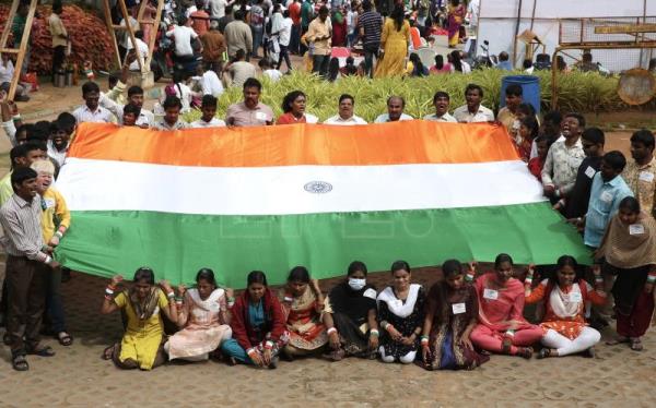 La promesa de una India laica se desvanece 75 años tras la independencia