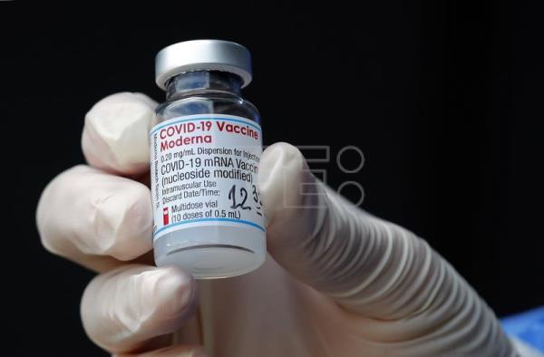 CORONAVIRUS EEUU – Moderna pide a EE.UU. que autorice su vacuna actualizada contra la covid-19