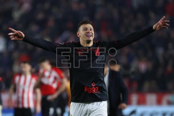  FÚTBOL LIBERTADORES – 0-1. Athletico Paranaense sella su pasaporte a la semifinal in extremis