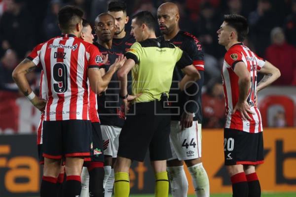 0-1. Athletico Paranaense sella su pasaporte a la semifinal in extremis