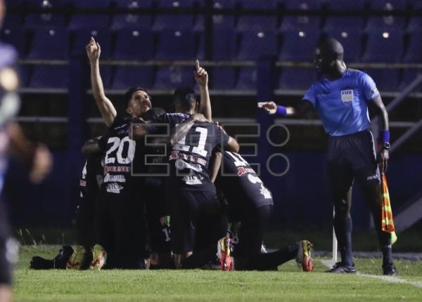  FÚTBOL LIGA CONCACAF – 0-1. El Diriangén de Nicaragua sorprende al campeón de la Liga Concacaf