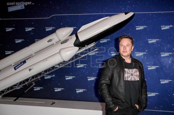  EEUU MUSK – Musk, en Twitter: «Voy a comprar el Manchester United»