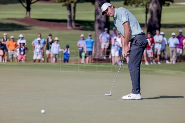  GOLF TOUR CHAMPIONSHIP – Scottie Scheffler, líder presionado en una tercera jornada que no se completó