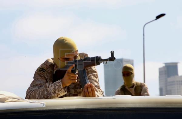  LIBIA CRISIS – Al menos 32 muertos en los intensos combates entre milicias en Trípoli