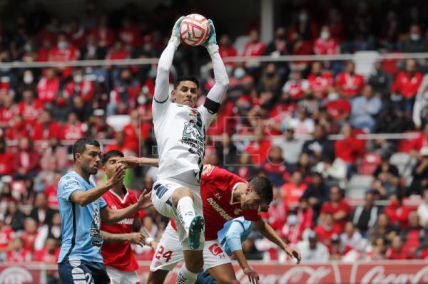 El Pachuca del uruguayo Almada golea al Toluca y sube a zona de clasificación