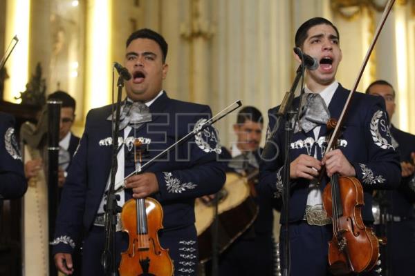 Mariachis, la arraigada tradición en el mundo que se niega a morir