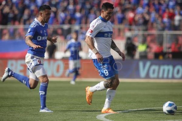 Católica se lleva el clásico universitario en reapertura del Estadio Nacional