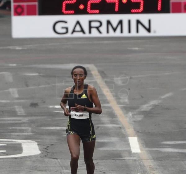  ATLETISMO MARATÓN CIUDAD DE MÉXICO – La etíope Beriso y el keniano Kiptoo ganan el Maratón de la Ciudad de México