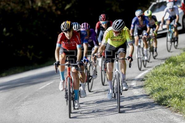 Meintjes se corona en Les Praeres, donde Evenepoel refuerza la roja