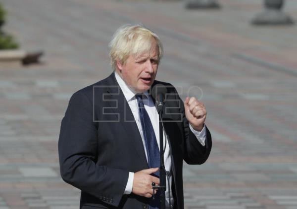  R.UNIDO GOBIERNO – Boris Johnson culpa a Putin del repunte energético global