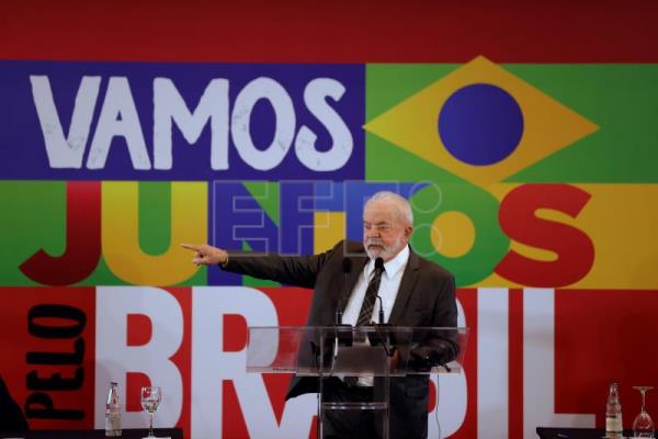 Lula promete "acabar" con la minería ilegal en la Amazonía