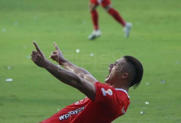  FÚTBOL COLOMBIA – 2-1. América de Cali vence al Junior y logra calmar los ánimos