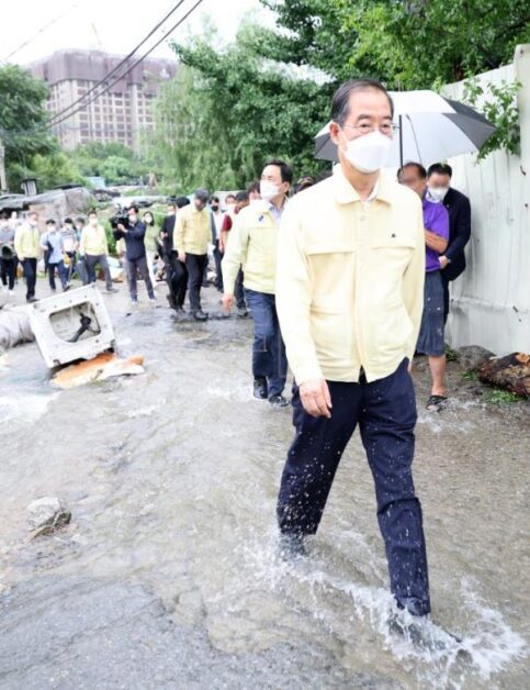 Las peores lluvias en 80 años en Corea dejan al menos 8 muertos en el sur del país