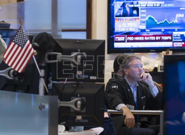  WALL STREET – Wall Street abre en territorio mixto y el Dow Jones sube un 0,10 %