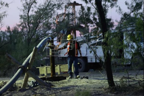  MÉXICO MINERÍA – Gobierno mantiene rescate de mineros en México mediante tajo a cielo abierto