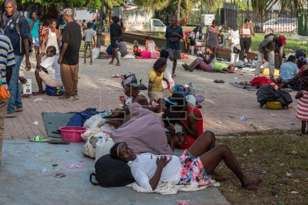 Mujeres y niñas, más vulnerables que nunca por la guerra de bandas en Haití