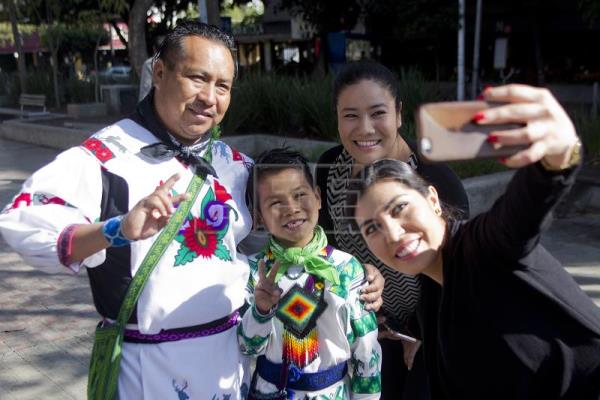  MÉXICO POLÍTICA – Desaparece padre de niño que se viralizó en campañas electorales mexicanas