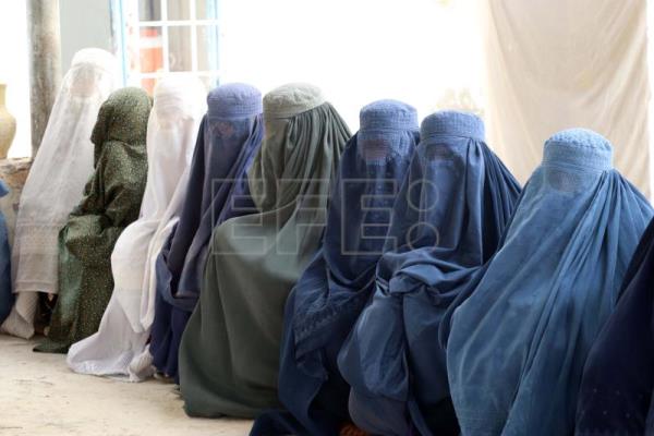  AFGANISTÁN TALIBANES – Las mujeres, el principal objetivo del ataque talibán a los derechos humanos