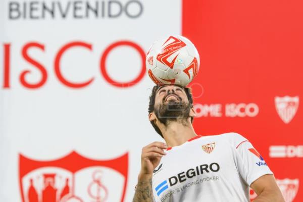 Isco llega al Sevilla "comprometido" y con el "reto de pelear por todo"