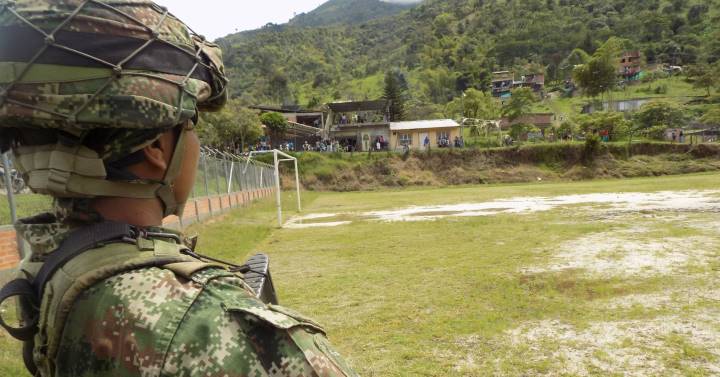  Los combates en Arauca dejan un soldado muerto