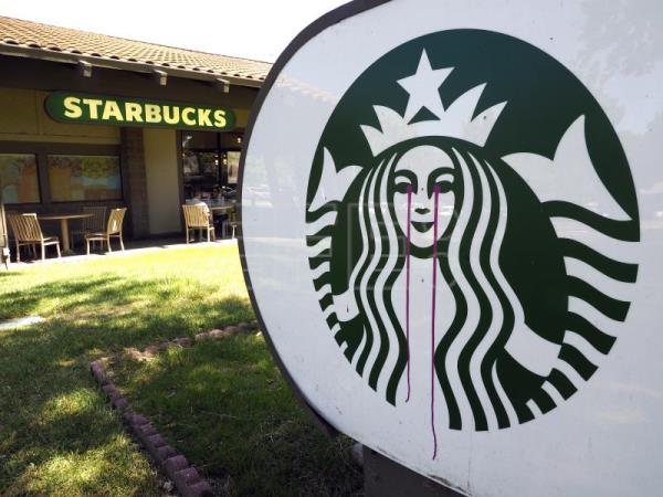  EEUU EMRPESAS – Starbucks nombra  Laxman Narasimhan nuevo director general de la compañía