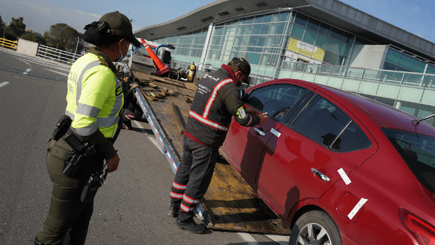  56 automóviles inmovilizados por transporte ilegal de pasajeros en lo corrido de 2022