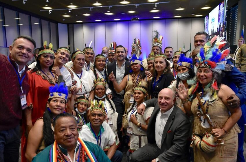  Cinco comunidades indígenas en el Foro Mundial de Negocios