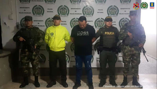  En Barranca de Upía y Villavicencio capturados dos militares, de ocho personas involucradas en extraer armas del ejército y vendarlas a grupos al margen de la ley