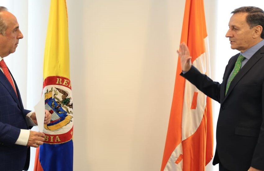  Juan Alfonso Latorre Uriza asumió como nuevo director de Invias