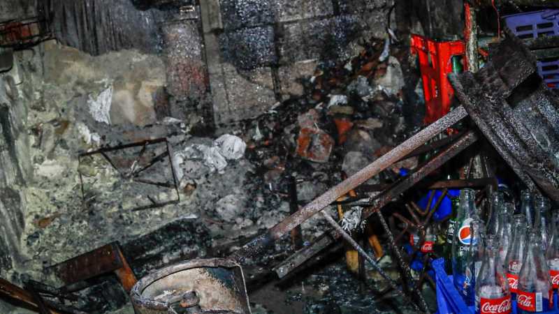  Pérdida total de una vivienda por incendio y bajo riesgo eléctrico en el Doce de octubre