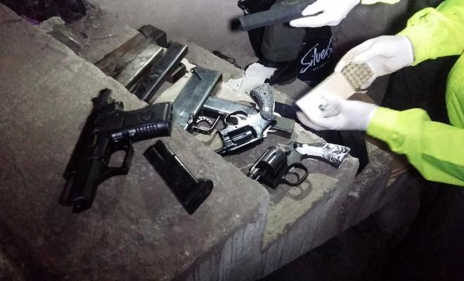  Arremetida de la Metropolitana contra la inseguridad dejó 16 capturas y la incautación de armas