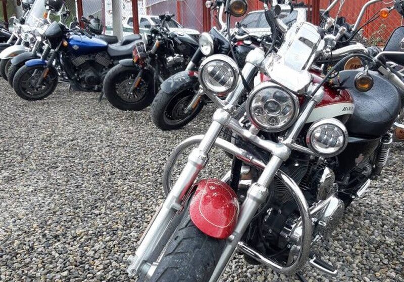  Exhibición de Autos antiguos y motos Harley Davidson en Los Fundadores este domingo 25 de junio
