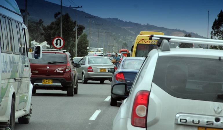 Alto flujo automovilístico registró la vía a Bogotá