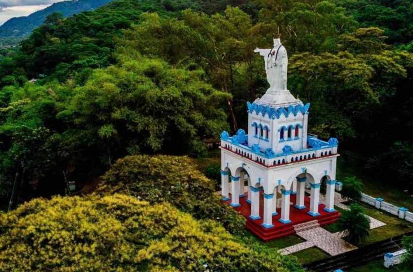  Arzobispo de Villavicencio Misael Bacca oficiará eucaristía en el cerro Cristo Rey con ocasión a la restauración turística