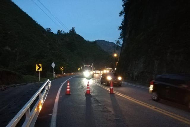  Por derrumbes cerrada la carretera a Bogotá reportó el concesionario