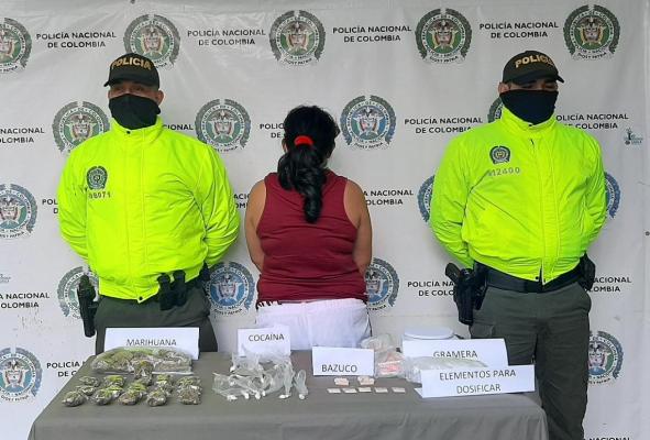  En diligencia de allanamiento a vivienda capturan a mujer con 300 gramos de bazuco y elementos para su dosificación en ciudad Porfía