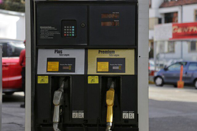  A $15.073 galón de gasolina en algunas estaciones de servicio en Villavicencio siendo el precio más elevado en el país