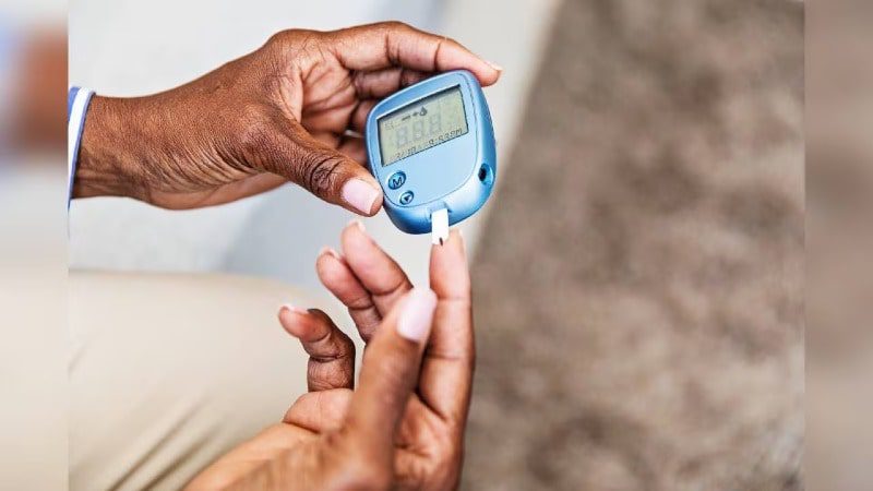  Prevenir factores de riesgo y asumir hábitos saludables para contrarrestar la Diabetes recomienda la Secretaría de Salud