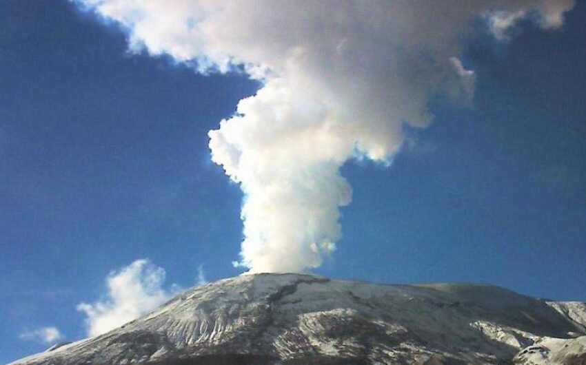  Reportan aumento de actividad sismica del volcán Nevado del Ruiz