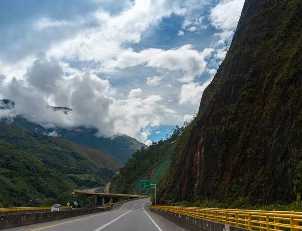  Directivos de la concesionaria Coviandina preocupados por reducción de recaudos en peajes sobre la vía a Bogotá
