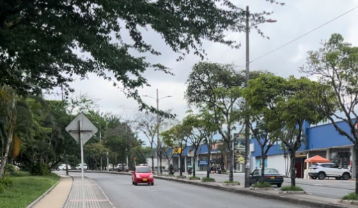  Prohíben giro vehicular en intersección semafórica del puente Maizaro y Buque